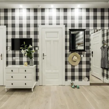 Couette-café Blekit By Dorota Szelagowska