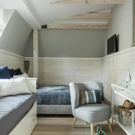 Blekit By Dorota Szelagowska Frühstückspension Mielno