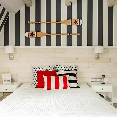 Blekit By Dorota Szelagowska