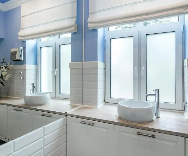 Nocleg ze śniadaniem Błękit By Dorota Szelągowska