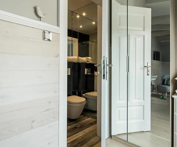 Blekit By Dorota Szelagowska Couette-café