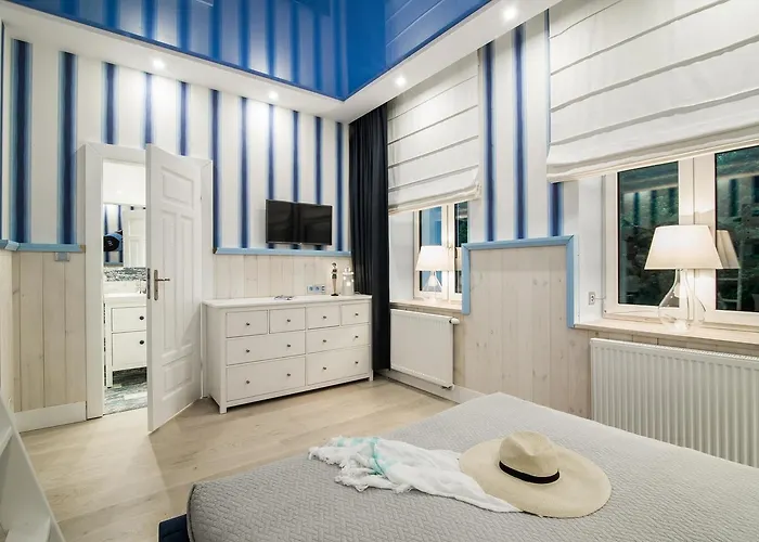 Couette-café Blekit By Dorota Szelagowska 3*