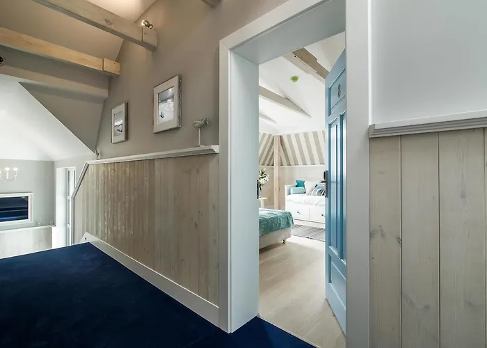 Couette-café Blekit By Dorota Szelagowska 3*