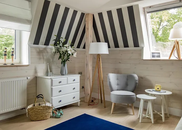 Blekit By Dorota Szelagowska Couette-café