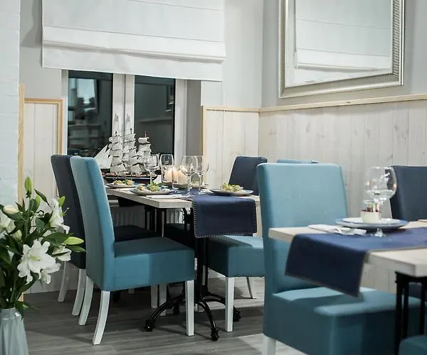 Couette-café Blekit By Dorota Szelagowska